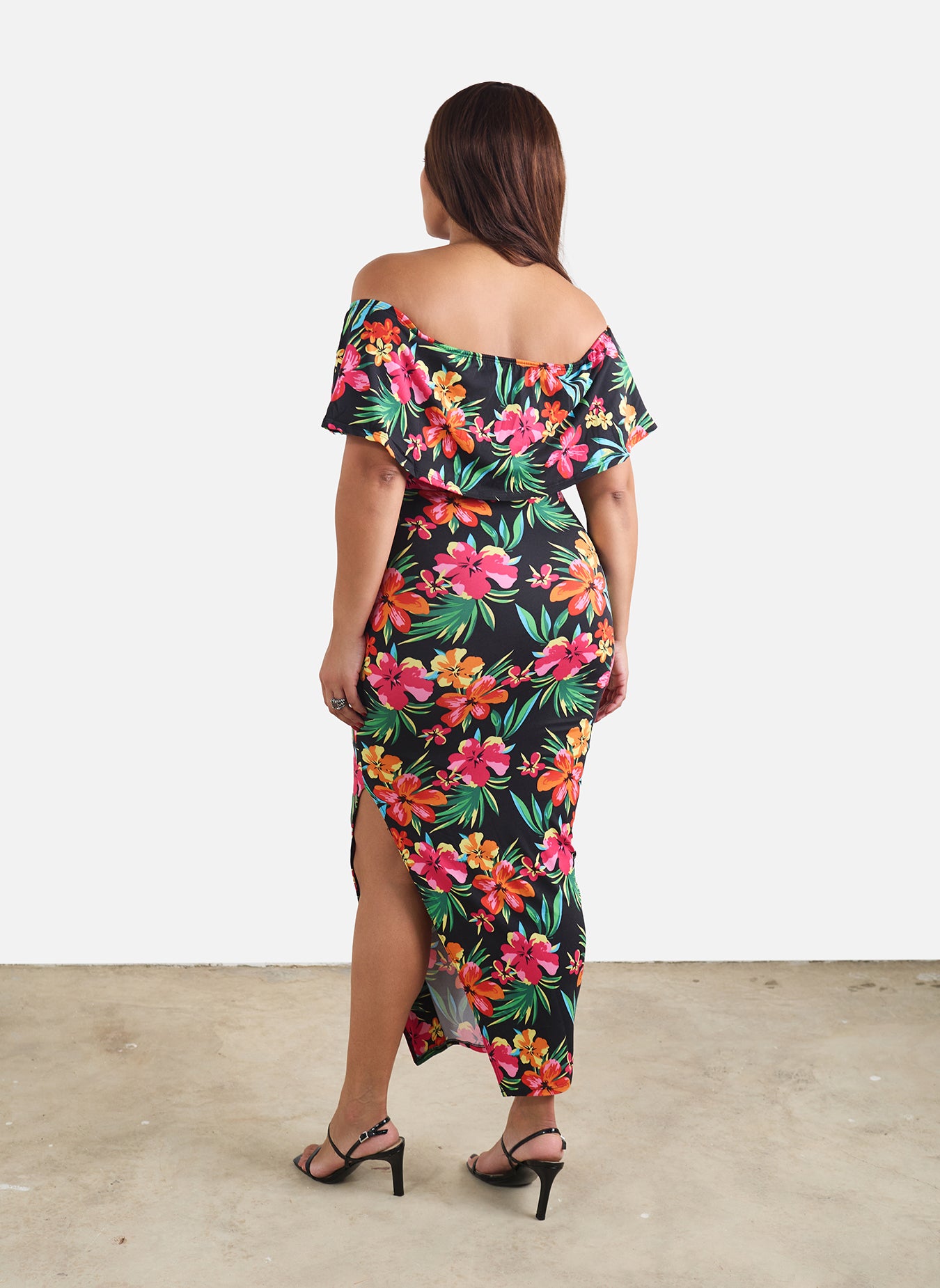 stretch bodycon dress Plus Size Jacira Lace Bodycon Dress -Green 1X / Green at Curvy Sense